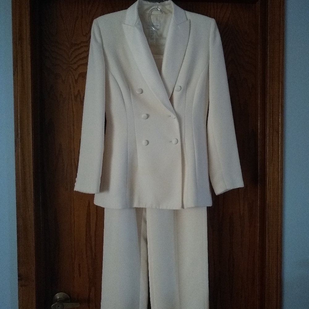 Winter white jacket and pants